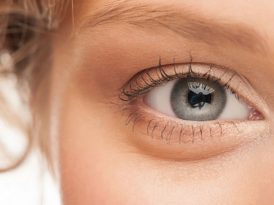 علت پف زیر چشم و روش مؤثر برای درمان آن